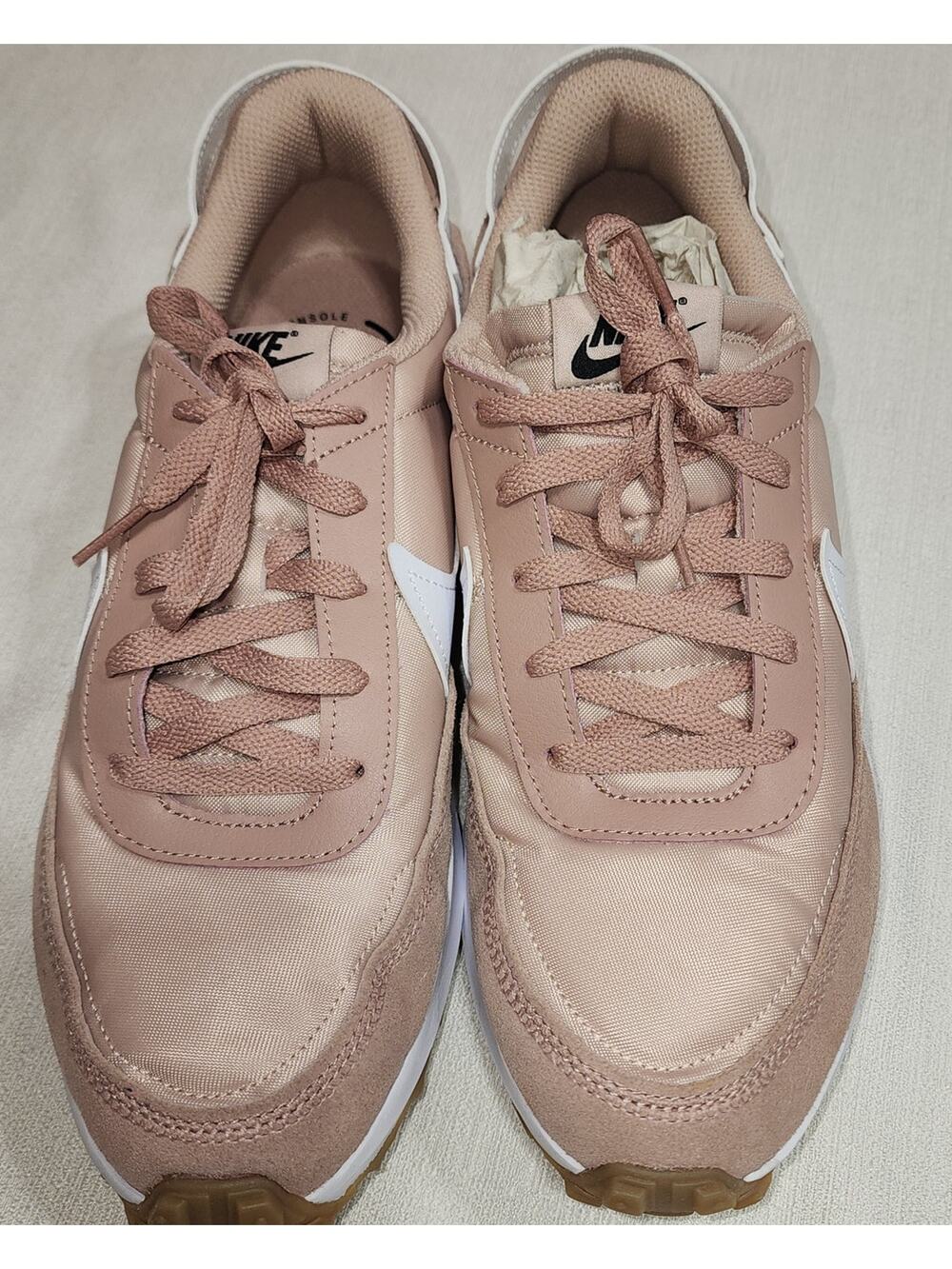 NIKE Waffle Debut women's size 11 white/pink